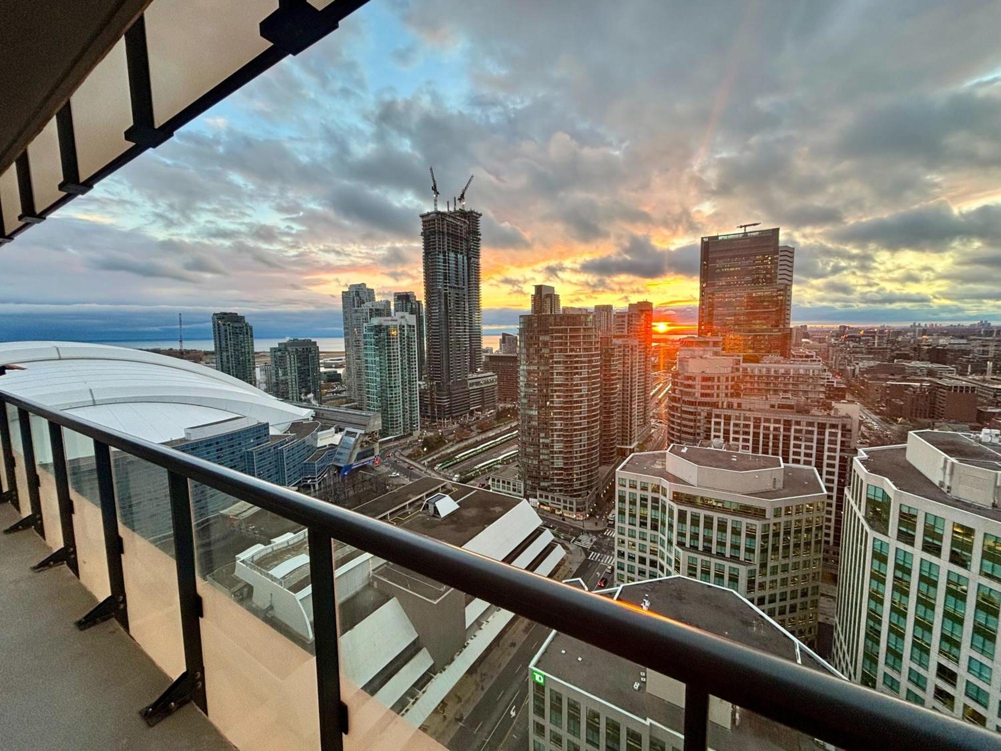 Stylish Suite At 300 Front Street W Toronto Luaran gambar